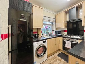 Kitchen- click for photo gallery